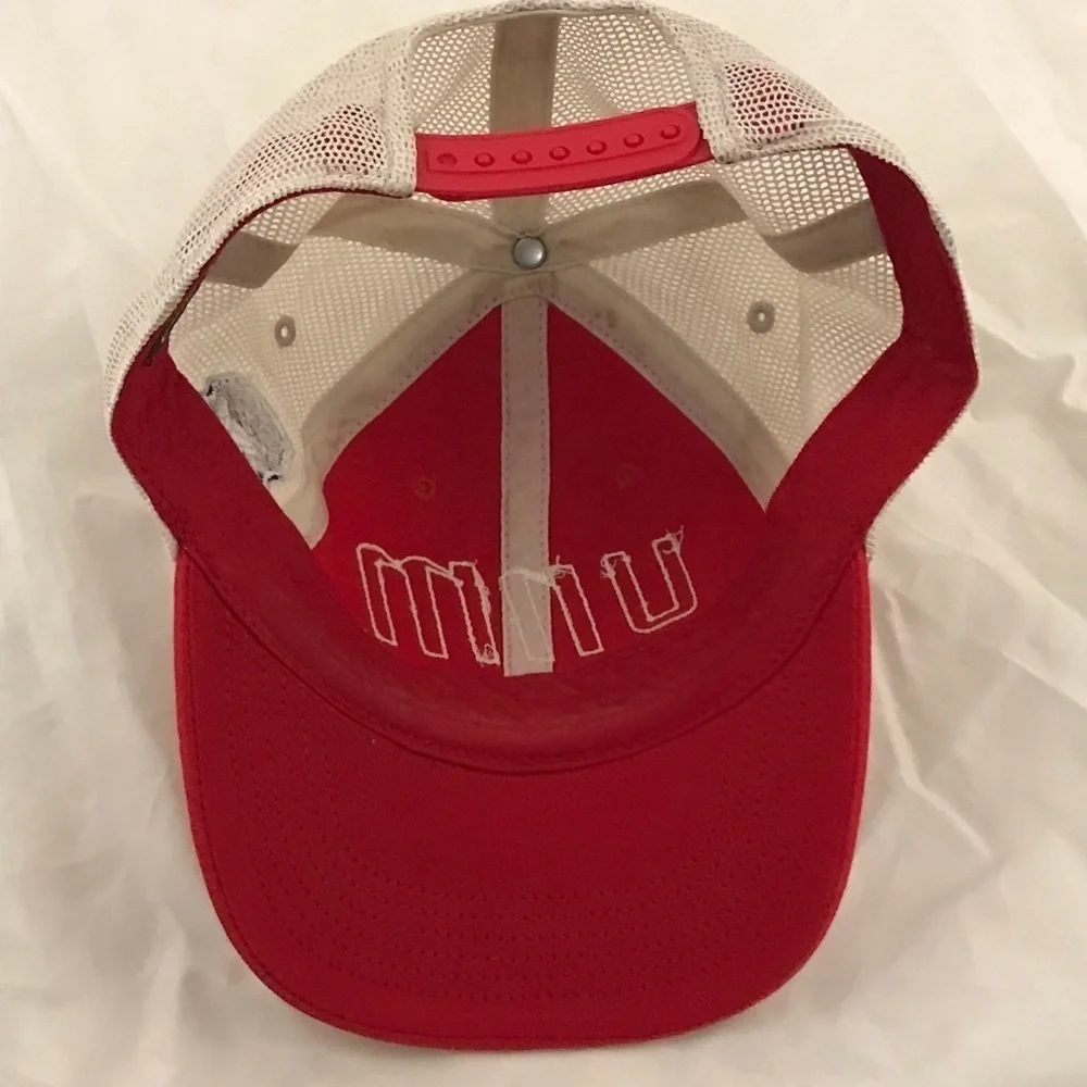 Captivating Headwear University of New Mexico Lobos SnapBack Trucker Hat